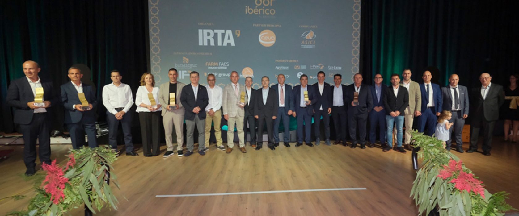 Foto-familia-premiados-noche